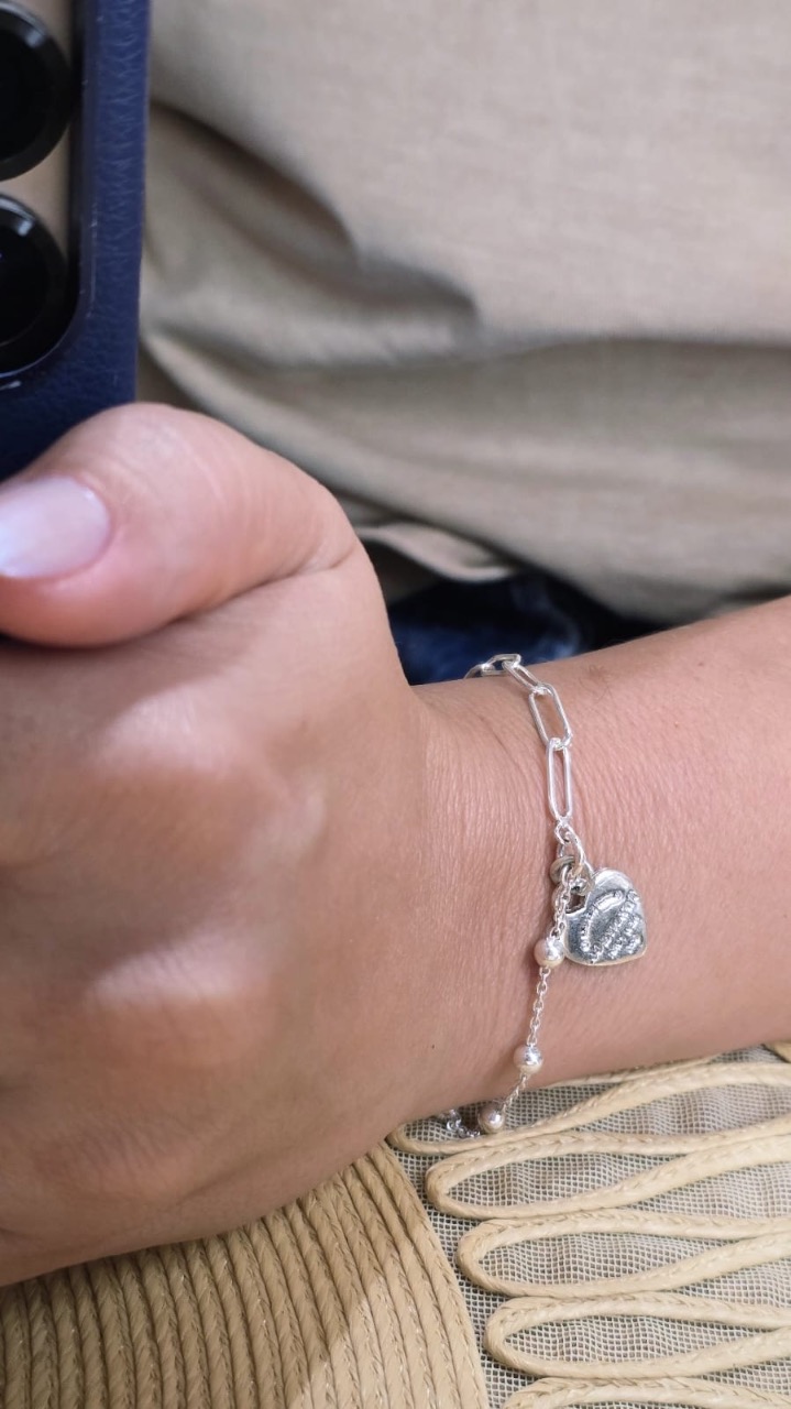 Pulseira Cartier com bolinhas 